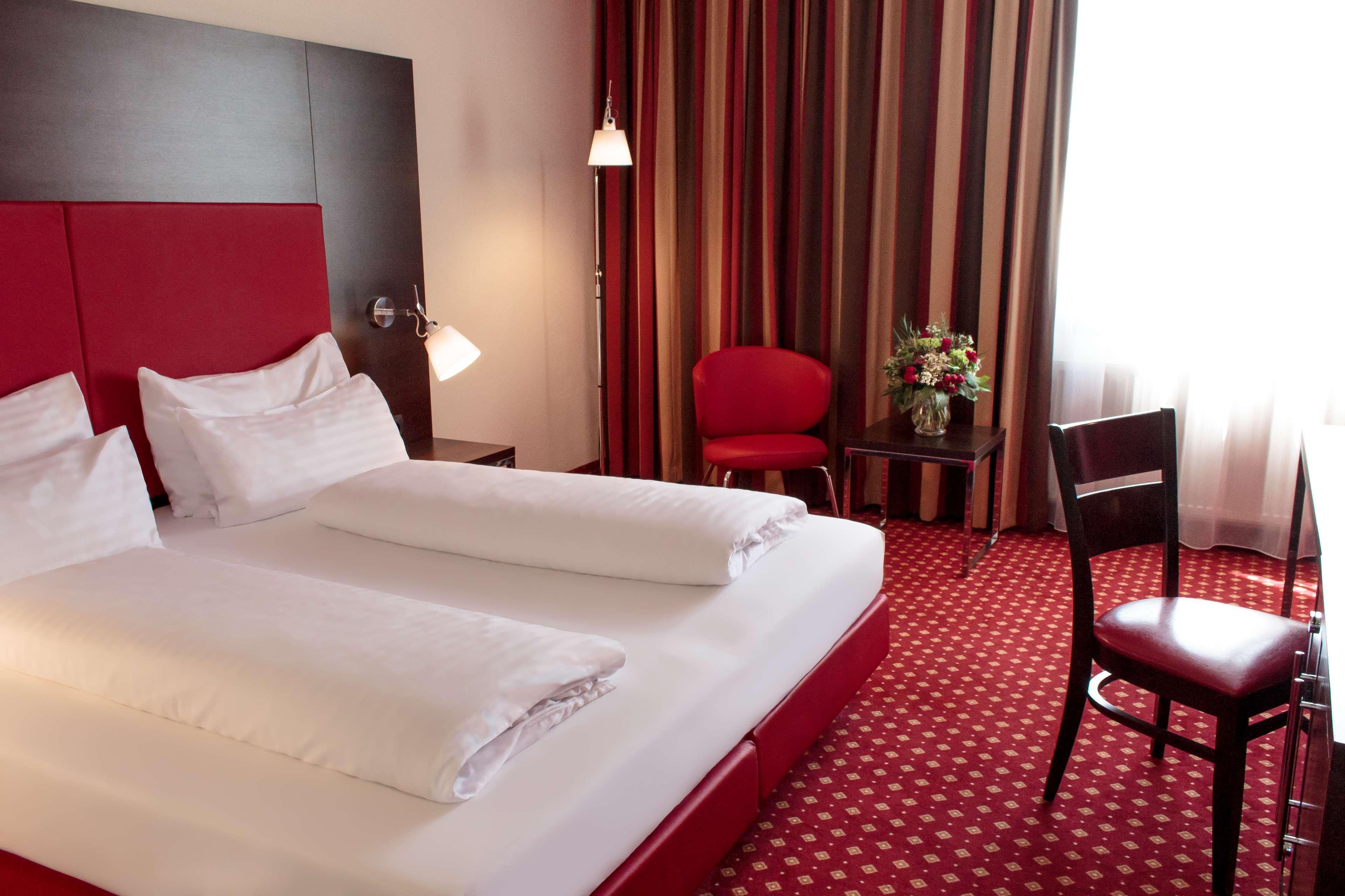 Best Western Plaza Hotel Вельс Экстерьер фото