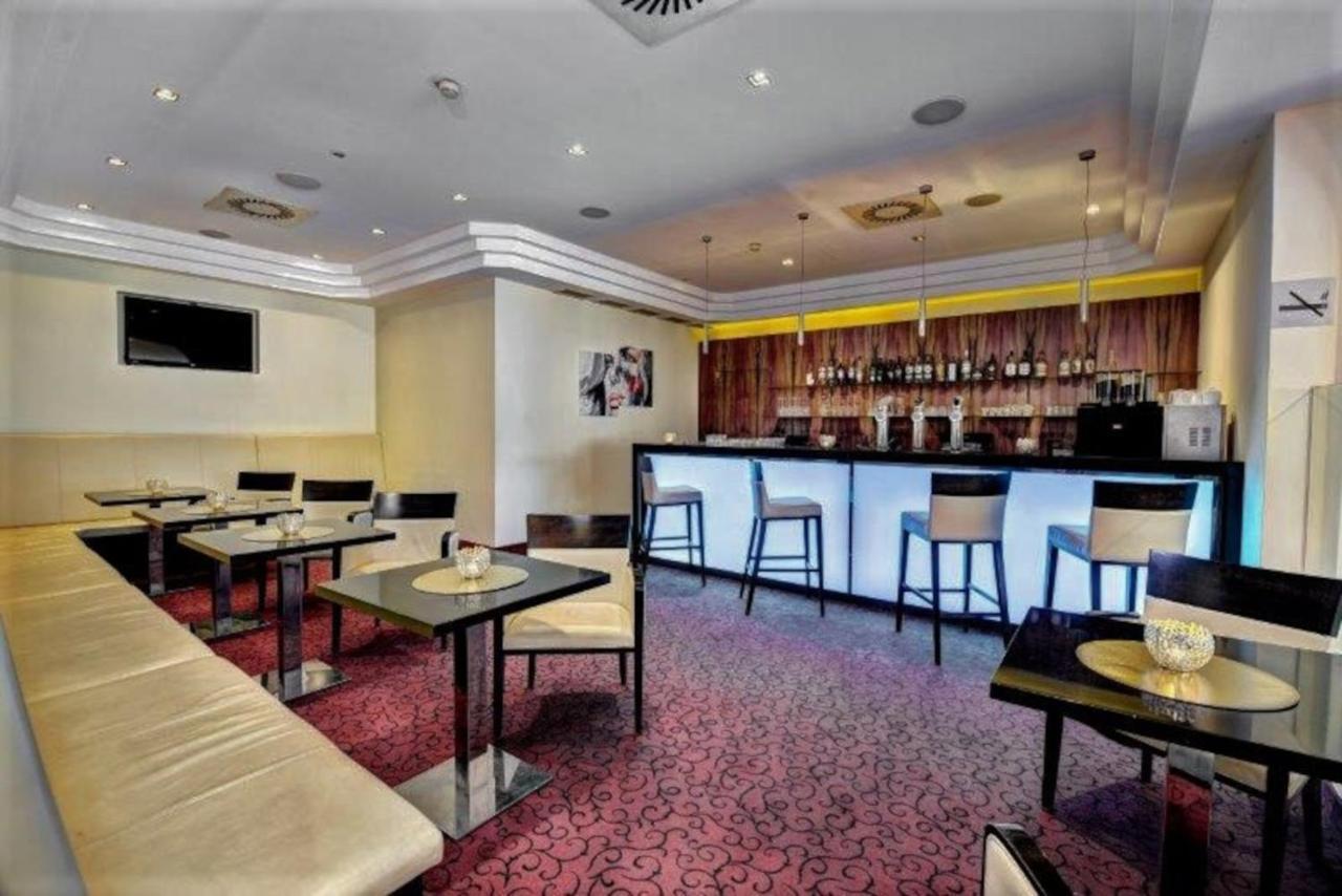 Best Western Plaza Hotel Вельс Экстерьер фото