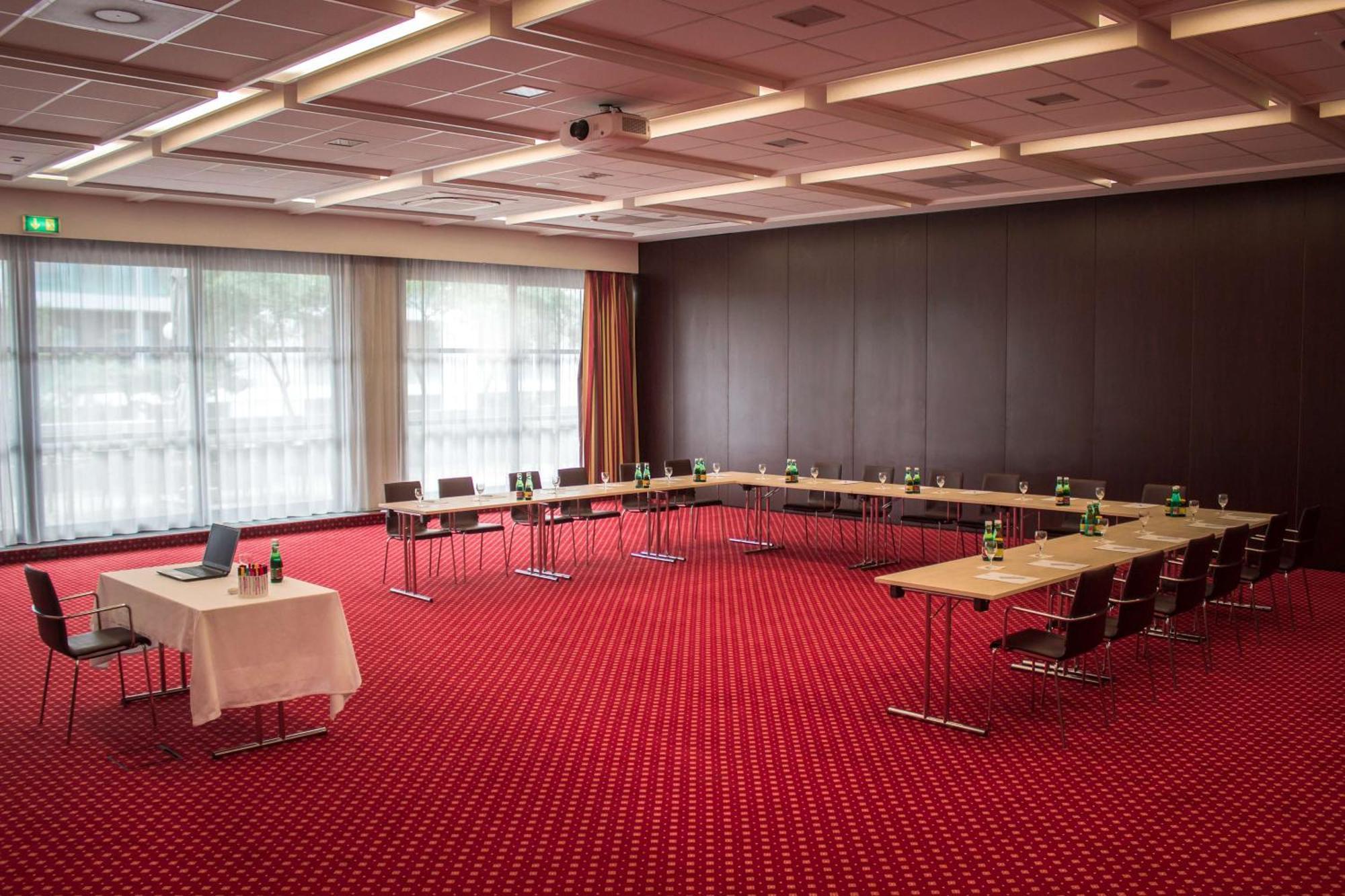 Best Western Plaza Hotel Вельс Экстерьер фото